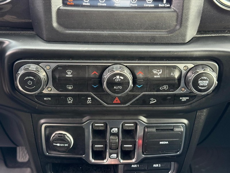 Jeep Wrangler Unlimited Vehicle Image 18