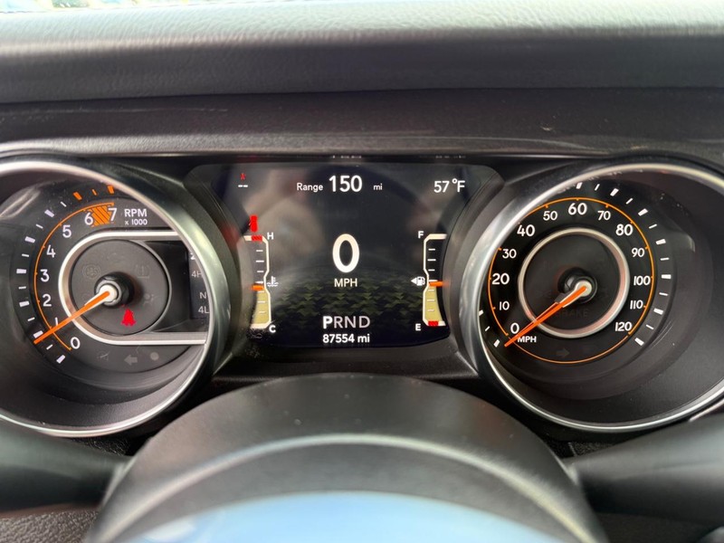 Jeep Wrangler Unlimited Vehicle Image 21