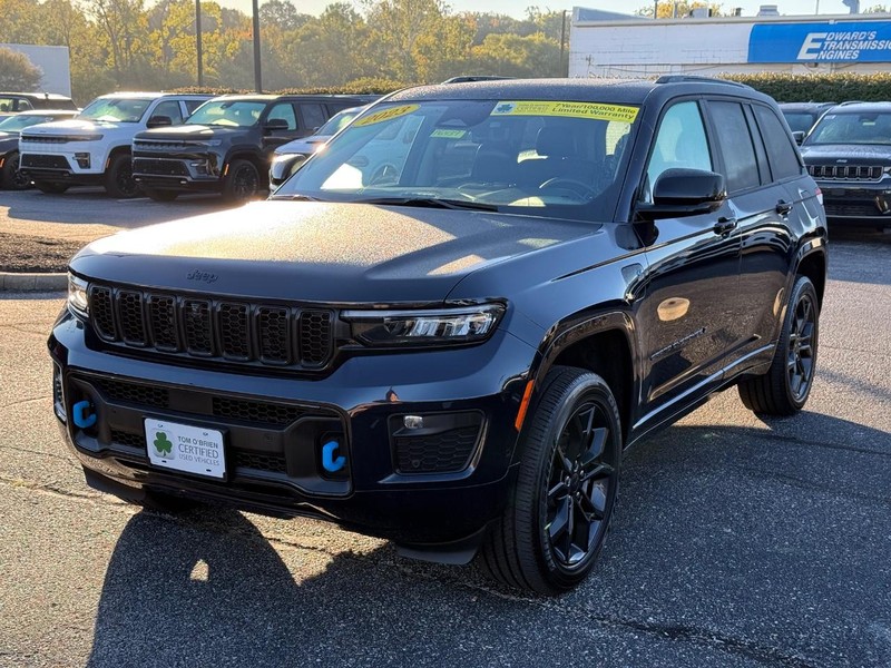 Jeep Grand Cherokee 4xe Vehicle Image 09