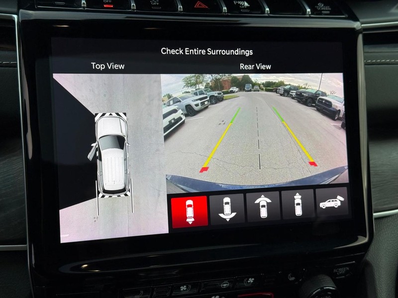 Jeep Grand Cherokee 4xe Vehicle Image 20