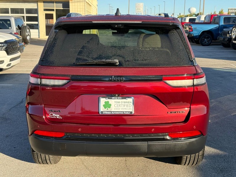 Jeep Grand Cherokee Vehicle Image 04