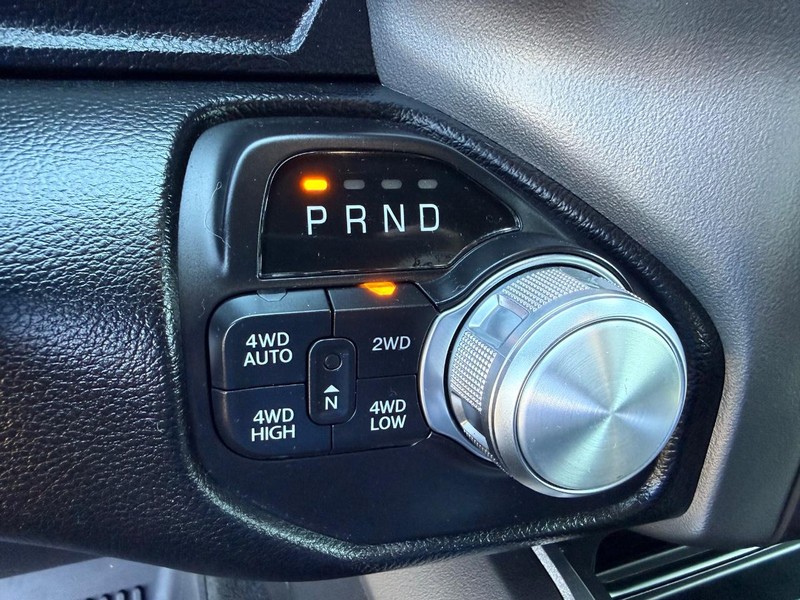 Ram 1500 Vehicle Image 17