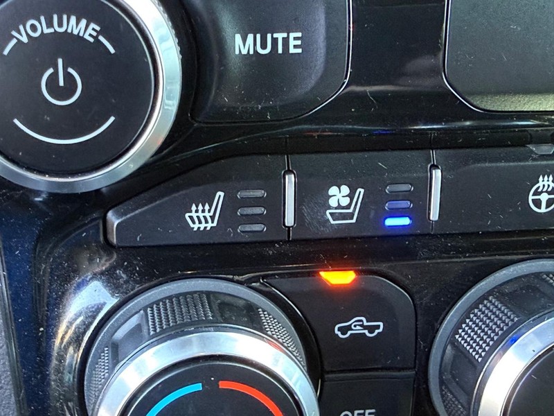 Ram 1500 Vehicle Image 18
