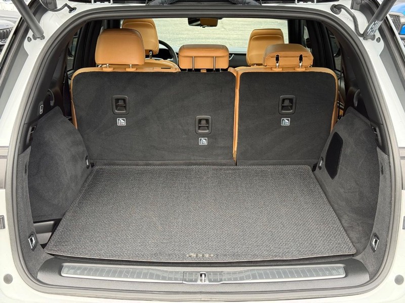 Jeep Grand Cherokee Vehicle Image 07