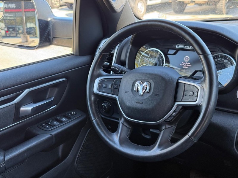 Ram 1500 Vehicle Image 12