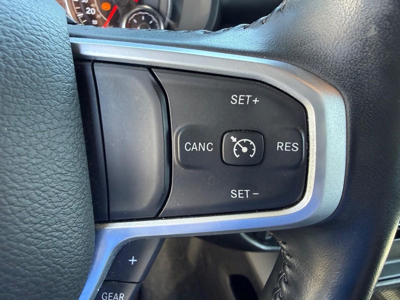 Ram 1500 Vehicle Image 14