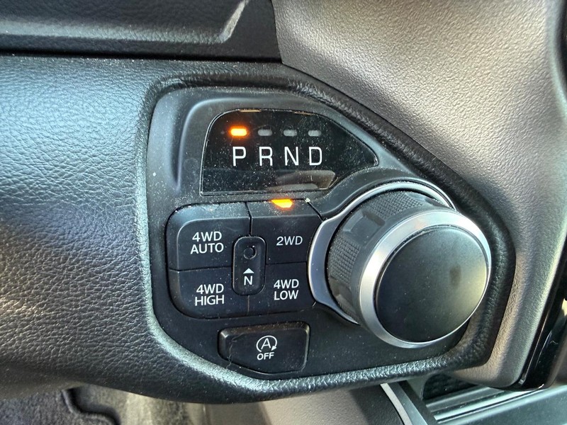 Ram 1500 Vehicle Image 16