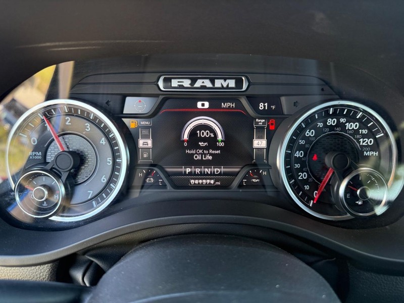 Ram 1500 Vehicle Image 21