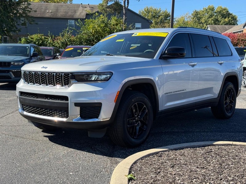Jeep Grand Cherokee L Vehicle Image 08