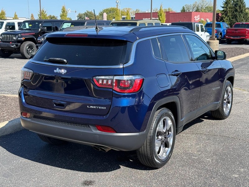 Jeep Compass Vehicle Image 03