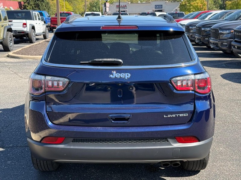 Jeep Compass Vehicle Image 04