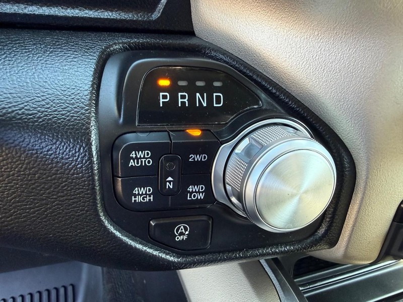 Ram 1500 Vehicle Image 16