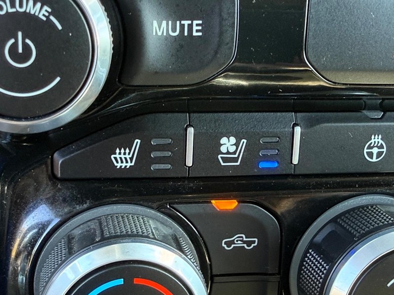 Ram 1500 Vehicle Image 17