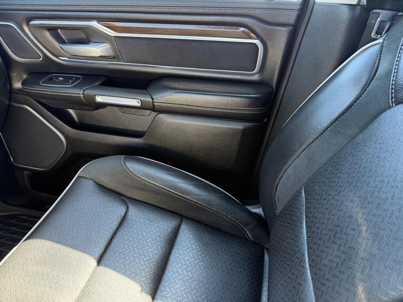 Ram 1500 Vehicle Image 22