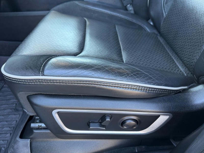 Ram 1500 Vehicle Image 26