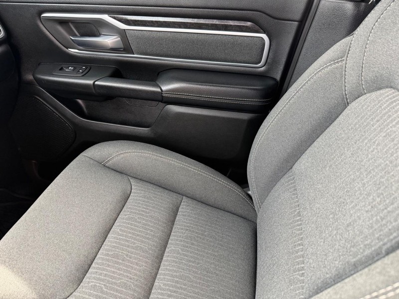 Ram 1500 Vehicle Image 22