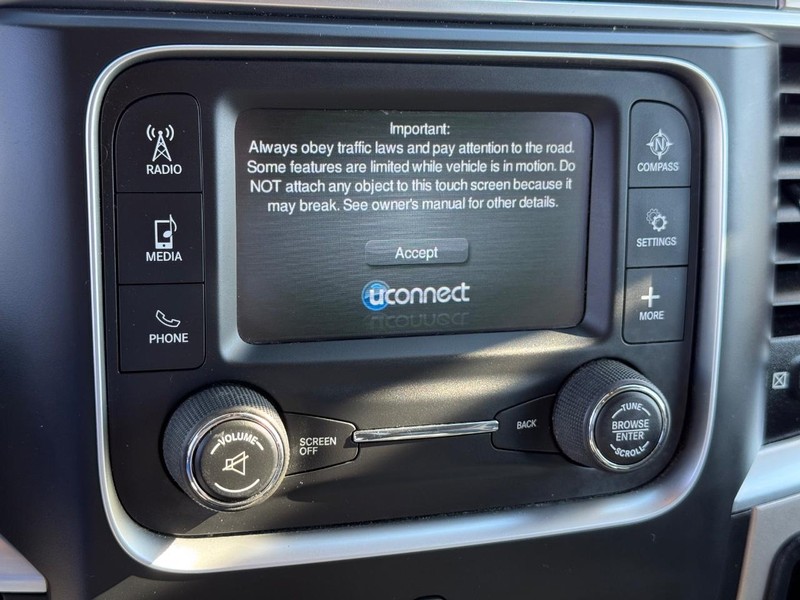 Ram 1500 Vehicle Image 16