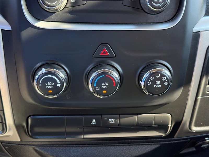 Ram 1500 Vehicle Image 17