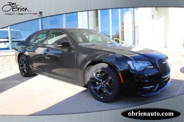 2023 Chrysler 300 300S at Tom O'Brien Chrysler Jeep Dodge Ram in Indianapolis IN