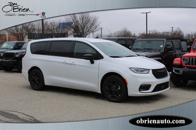 2024 Chrysler Pacifica Hybrid S Appearance Pkg at Tom O'Brien Chrysler Jeep Dodge Ram in Indianapolis IN