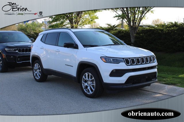 2024 Jeep Compass Latitude Lux at Tom O'Brien Chrysler Jeep Dodge Ram in Indianapolis IN