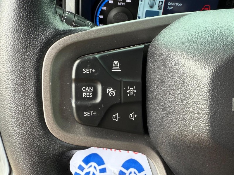 Ford Bronco Vehicle Full-screen Gallery Image 13