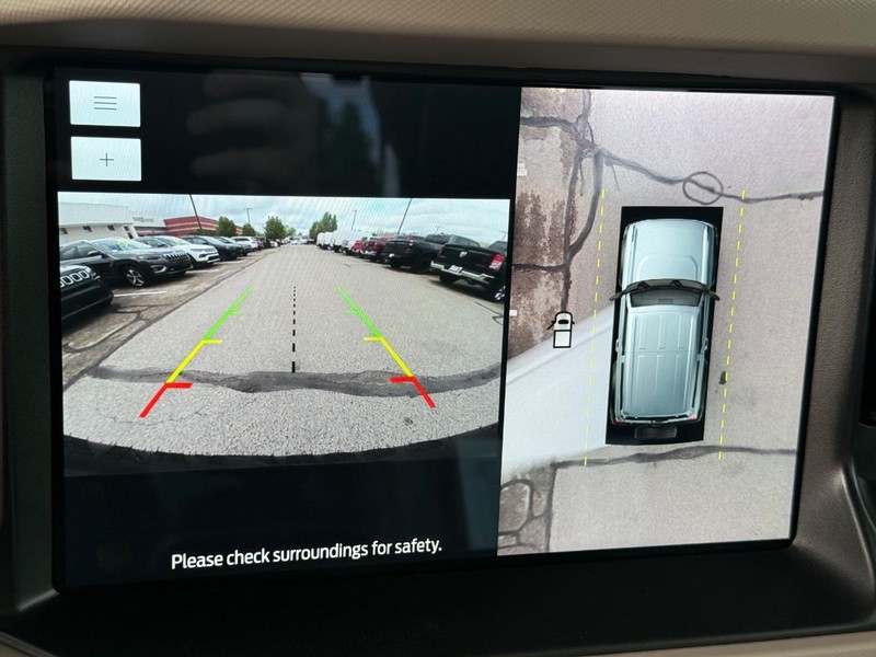 Ford Bronco Vehicle Full-screen Gallery Image 18