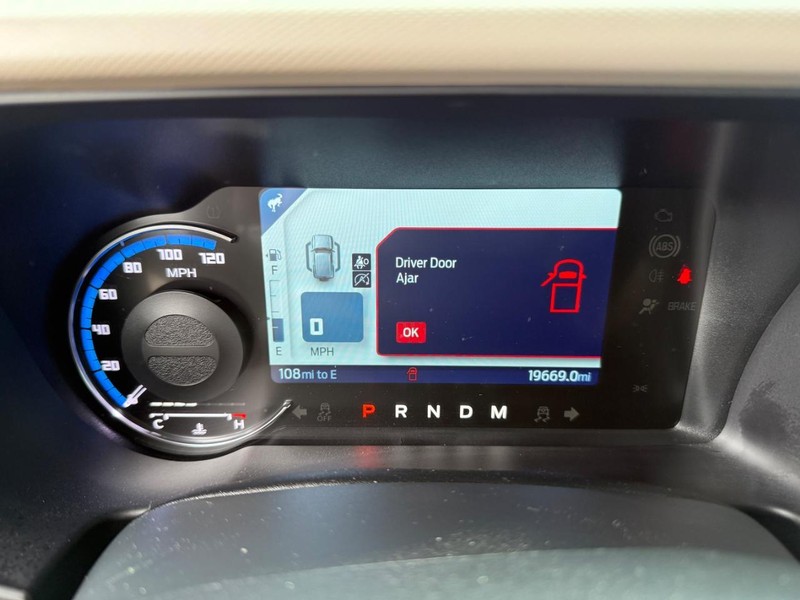 Ford Bronco Vehicle Full-screen Gallery Image 22