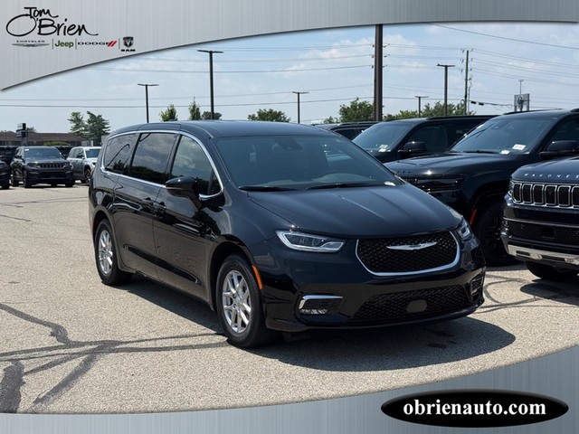 2025 Chrysler Pacifica Select at Tom O'Brien Chrysler Jeep Dodge Ram in Indianapolis IN
