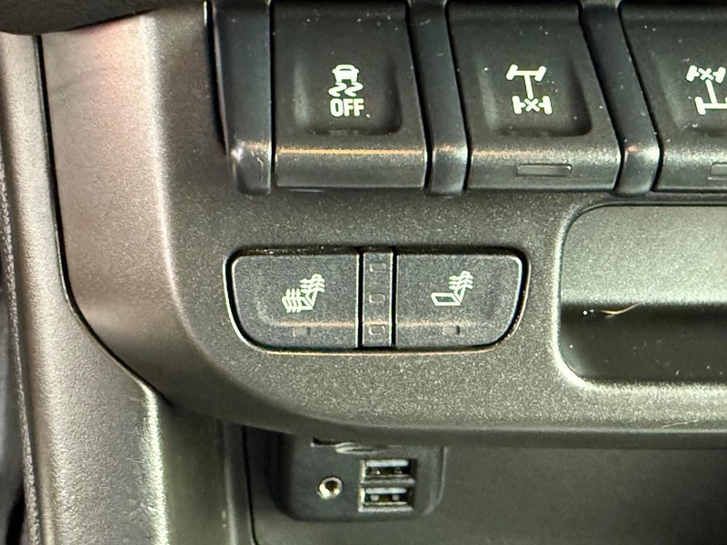 Chevrolet Colorado Vehicle Full-screen Gallery Image 17