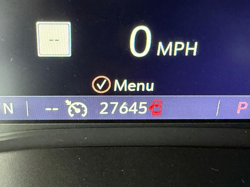 Chevrolet Colorado Vehicle Full-screen Gallery Image 22