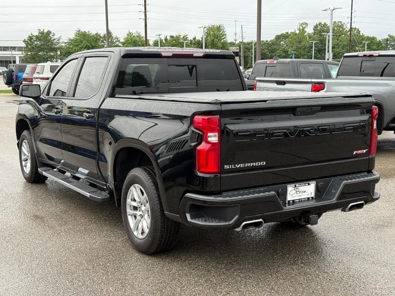 Chevrolet Silverado 1500 Vehicle Full-screen Gallery Image 05
