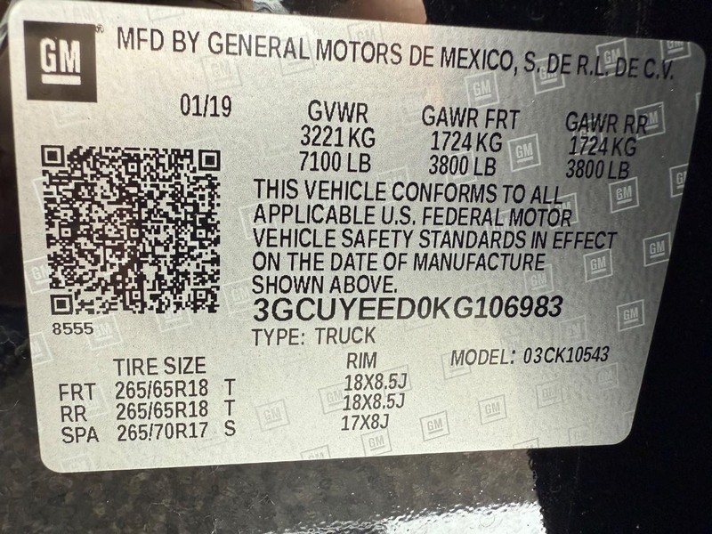 Chevrolet Silverado 1500 Vehicle Full-screen Gallery Image 26