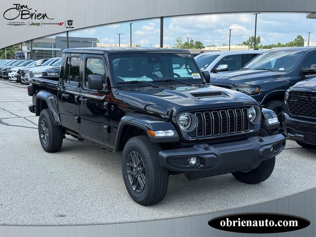 2025 Jeep Gladiator Sport S at Tom O'Brien Chrysler Jeep Dodge Ram in Indianapolis IN