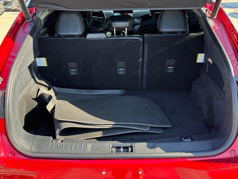 Ford Mustang Mach-E Vehicle Full-screen Gallery Image 07