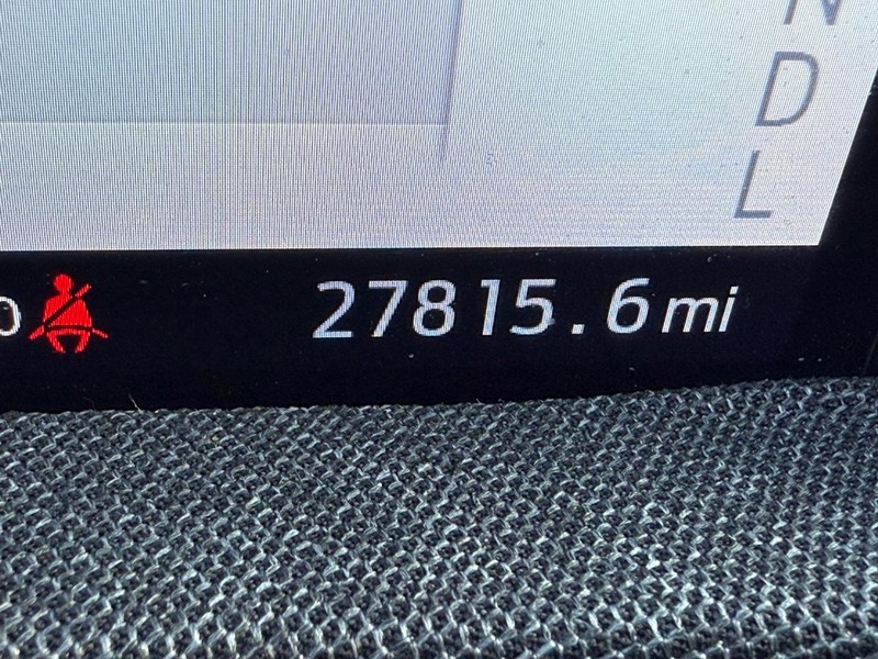 Ford Mustang Mach-E Vehicle Full-screen Gallery Image 24