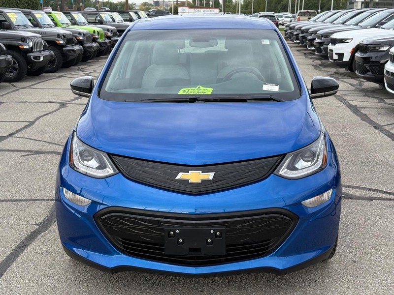 Chevrolet Bolt EV Vehicle Full-screen Gallery Image 09