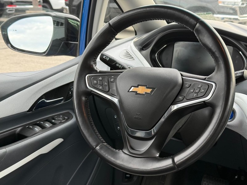 Chevrolet Bolt EV Vehicle Full-screen Gallery Image 12