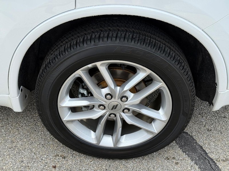 Dodge Durango Vehicle Full-screen Gallery Image 06