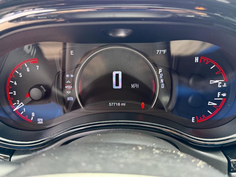 Dodge Durango Vehicle Full-screen Gallery Image 26