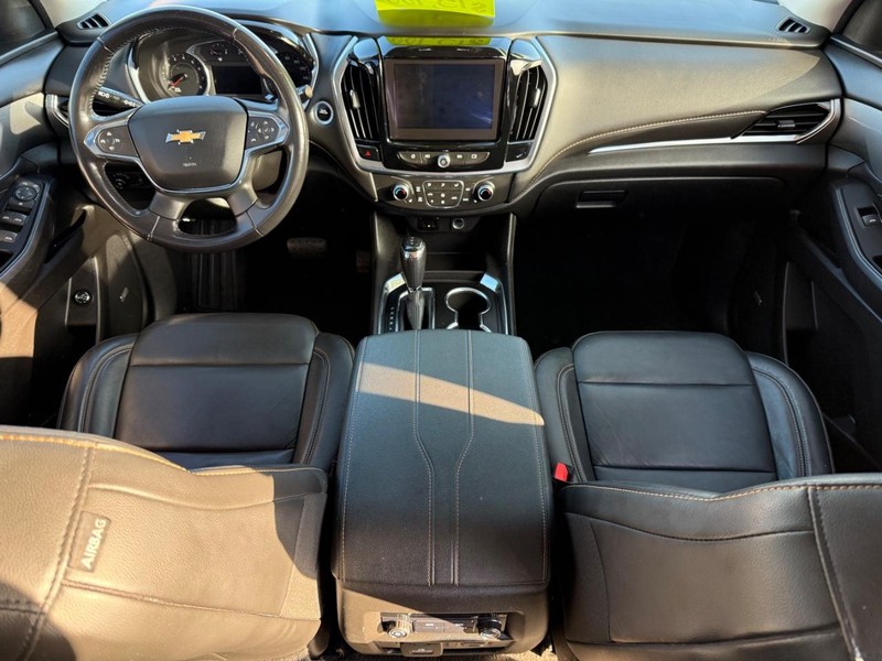 Chevrolet Traverse Vehicle Full-screen Gallery Image 13