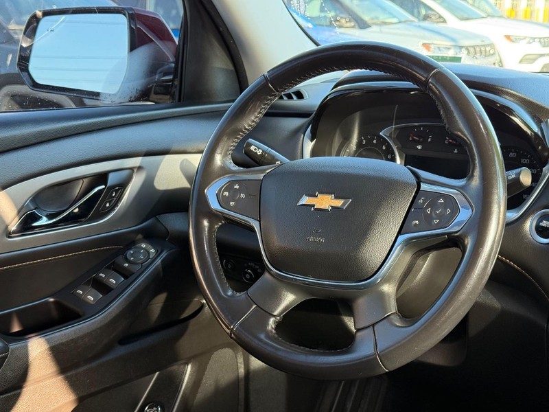 Chevrolet Traverse Vehicle Full-screen Gallery Image 14