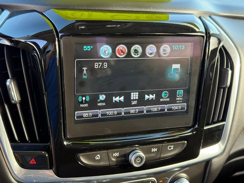 Chevrolet Traverse Vehicle Full-screen Gallery Image 19