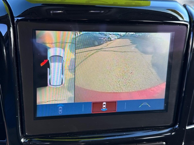 Chevrolet Traverse Vehicle Full-screen Gallery Image 20