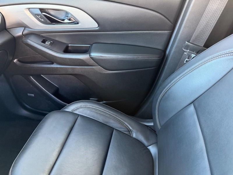 Chevrolet Traverse Vehicle Full-screen Gallery Image 23