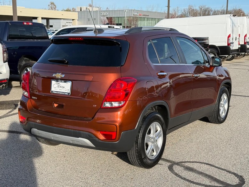 Chevrolet Trax Vehicle Full-screen Gallery Image 03