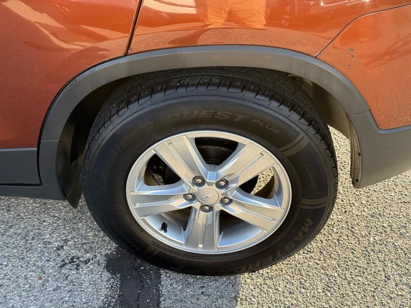 Chevrolet Trax Vehicle Full-screen Gallery Image 06