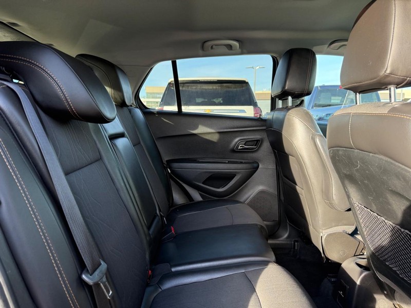 Chevrolet Trax Vehicle Full-screen Gallery Image 10