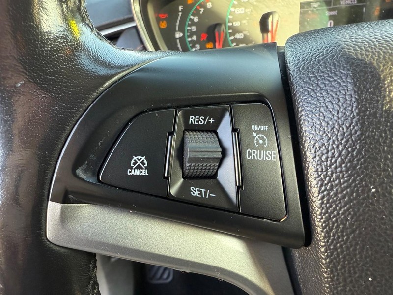 Chevrolet Trax Vehicle Full-screen Gallery Image 13