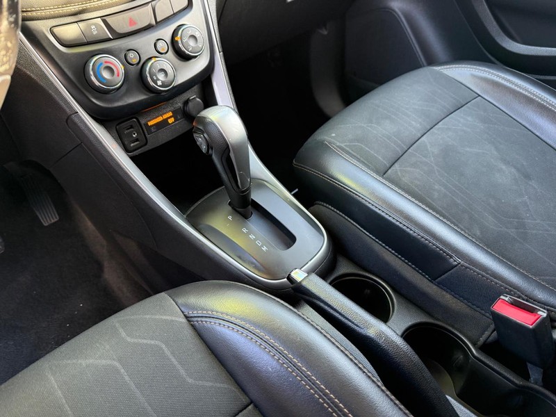 Chevrolet Trax Vehicle Full-screen Gallery Image 19